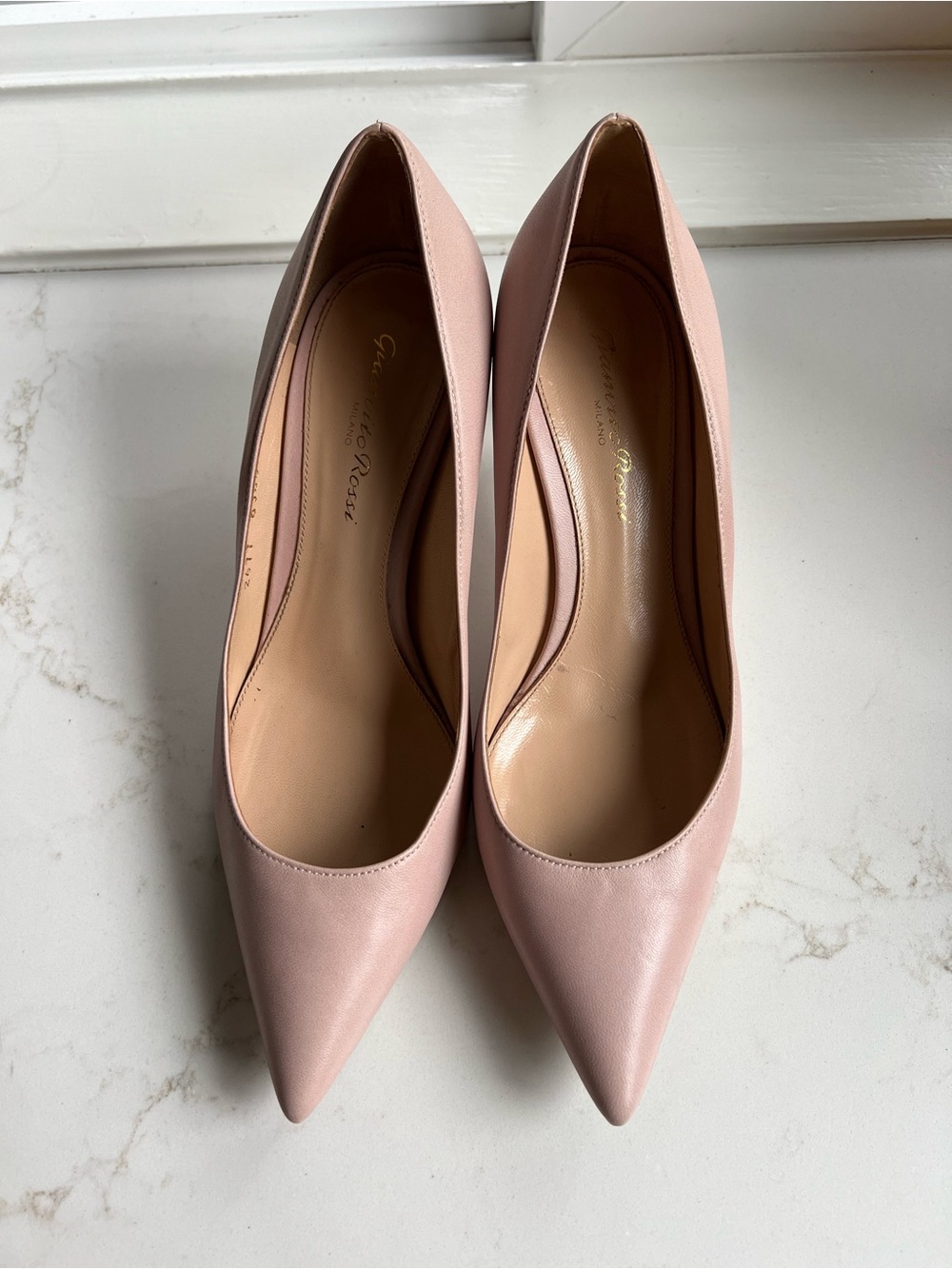 Gianvito Rossi Blush Pink Pointed-Toe Leather Pumps - Picture 5 of 6